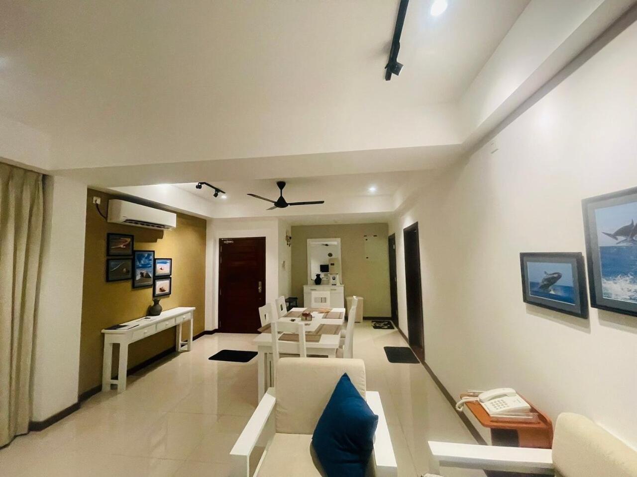 Trincomalee Ocean Front Condos Bagian luar foto