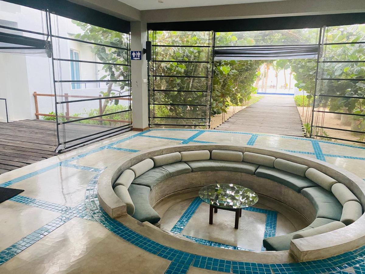 Trincomalee Ocean Front Condos Bagian luar foto